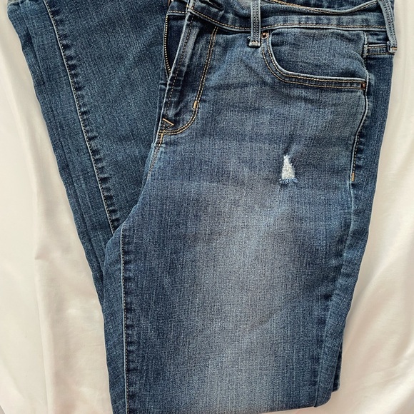 Old Navy Jeans - Picture 2 of 4